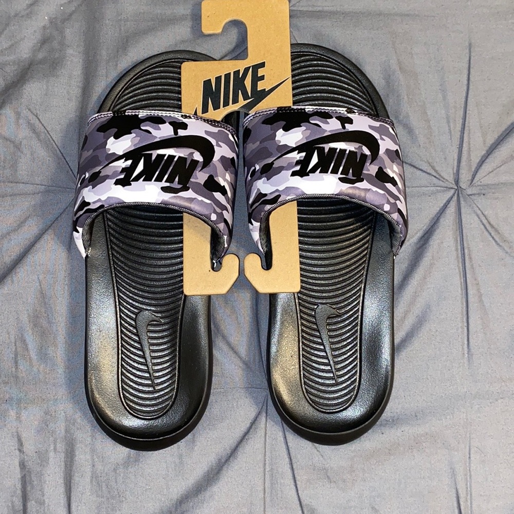Nike Men Victori One Slides